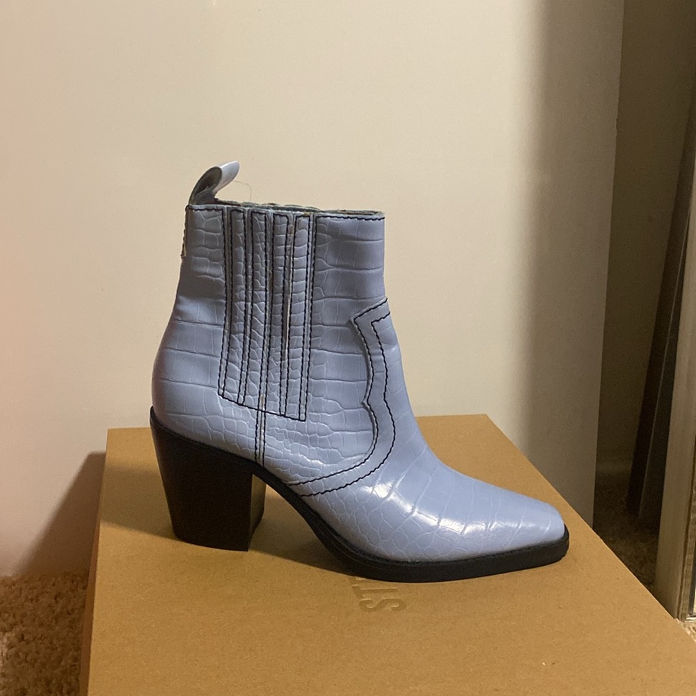 *NEW* Steve Madden Western Boots